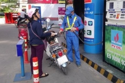 Thị trường - Tiêu dùng - Giá xăng dầu hôm nay 1/6: Đảo chiều giảm chờ tin mới từ OPEC+