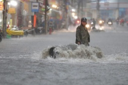 Tin tức trong ngày - 'Chợ Thủ Đức như lòng chảo là nguyên nhân gây ngập'