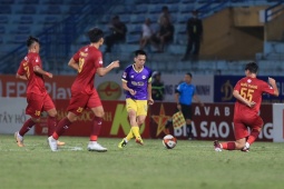 Trực tiếp bóng đá Hà Nội - Khánh Hòa: Dồn ép nghẹt thở (V-League)