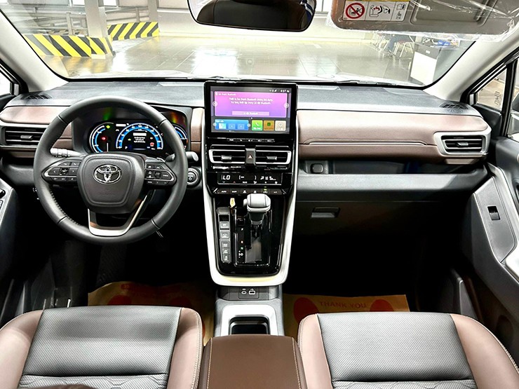 Toyota Innova Cross lên sàn xe cũ với giá bán "hấp dẫn" - 7