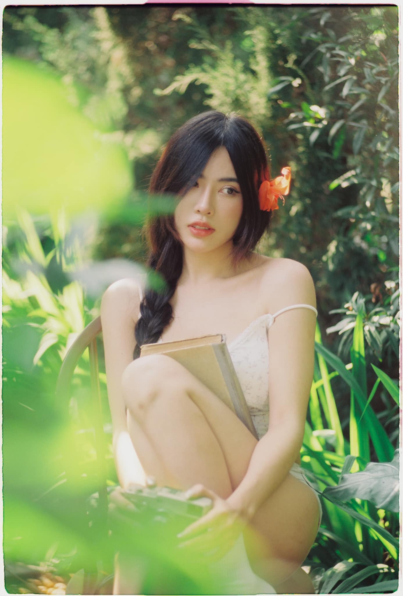 Hot girl dân tộc Nùng diện bodysuit gợi cảm trong bộ ảnh "nàng Lolita giữa rừng" - 4