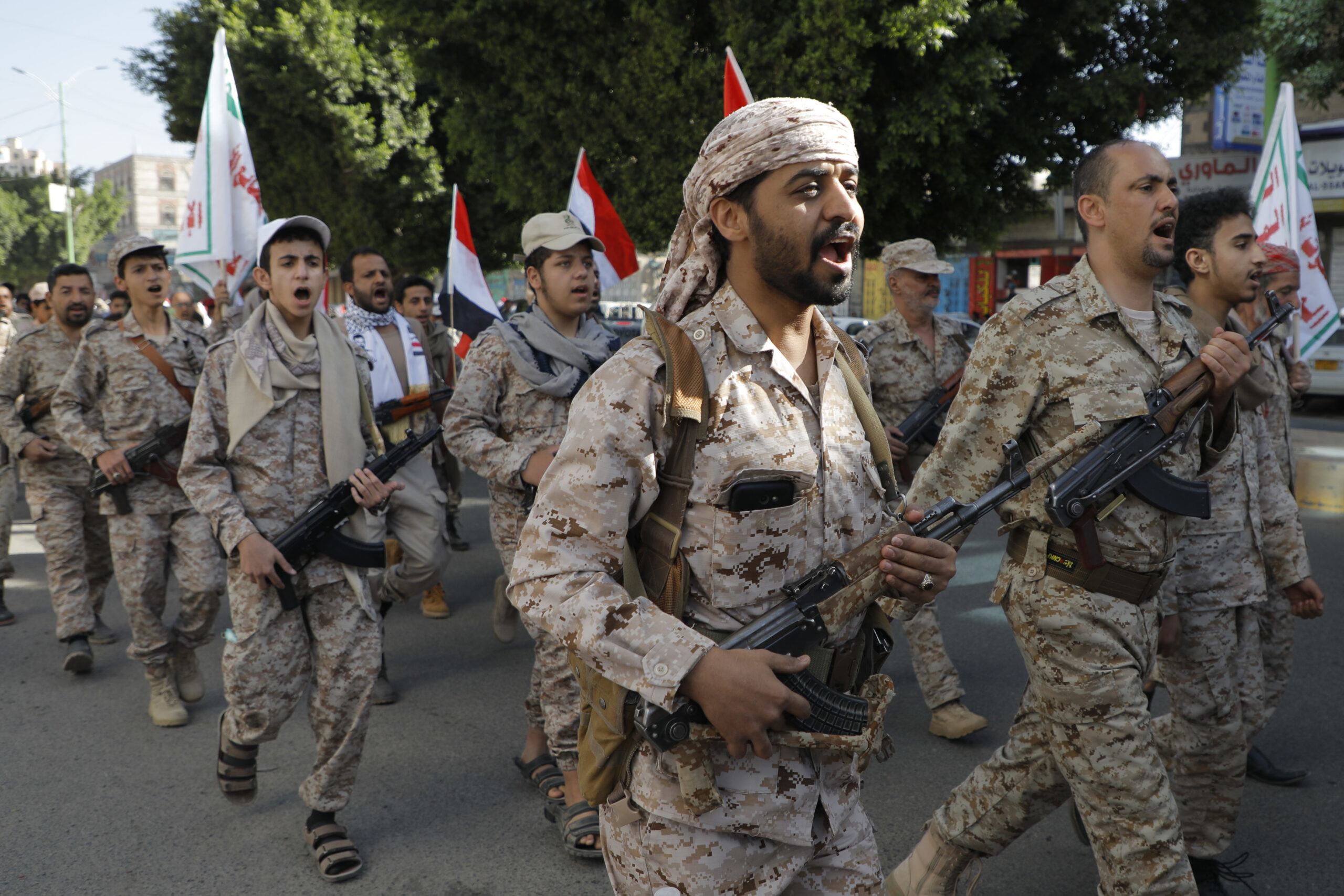 Lực lượng Houthi tổ chức tuần hành ở thủ đô Sana'a, Yemen vào ngày 22/5/2024.