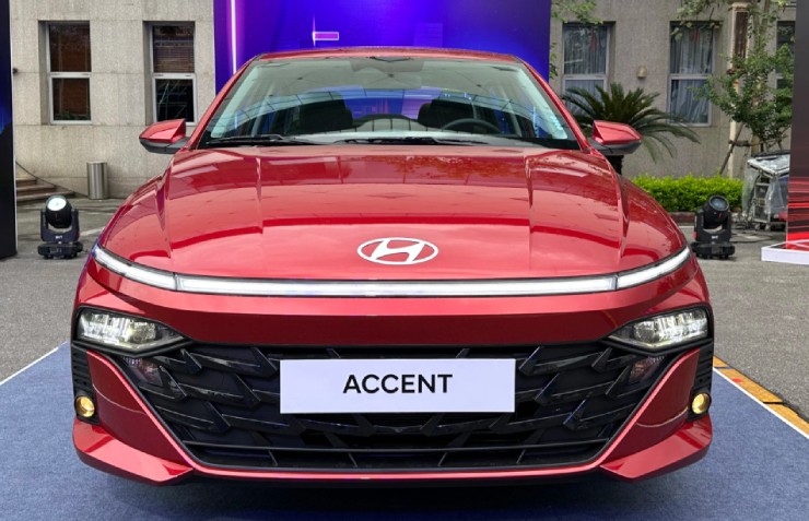 Cận cảnh 2024 Hyundai Accent mới tinh, giá từ 439 triệu đồng - 8