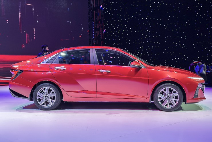 Đánh giá Hyundai Accent mới, thay đổi về kiểu dáng thêm trang bị an toàn - 2