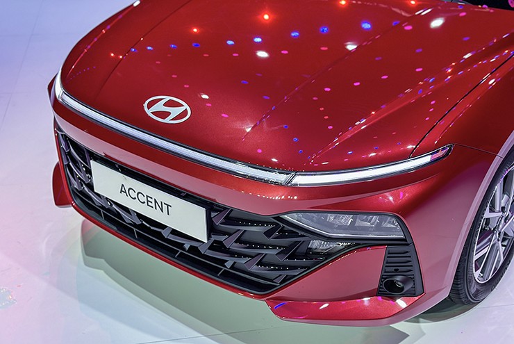 Đánh giá Hyundai Accent mới, thay đổi về kiểu dáng thêm trang bị an toàn - 9