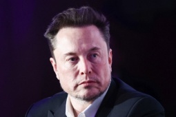 Kinh doanh - Cổ đông Tesla kiện Elon Musk
