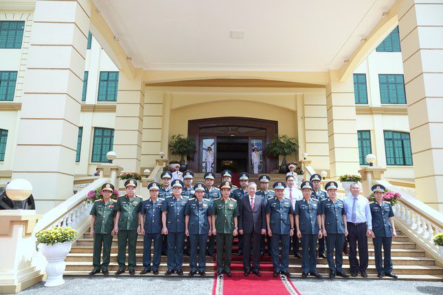 Chuyến thăm, kiểm tra của Chủ tịch nước Tô Lâm tại Quân chủng Phòng không - Không quân