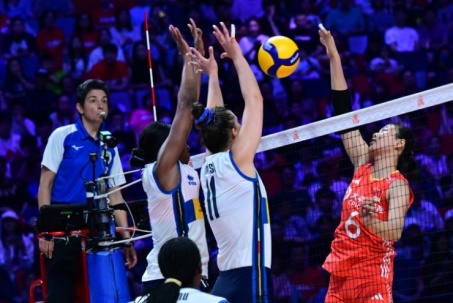 Dàn "chân dài" bóng chuyền nữ Trung Quốc lại thua đau, mất ngôi số 1 châu Á