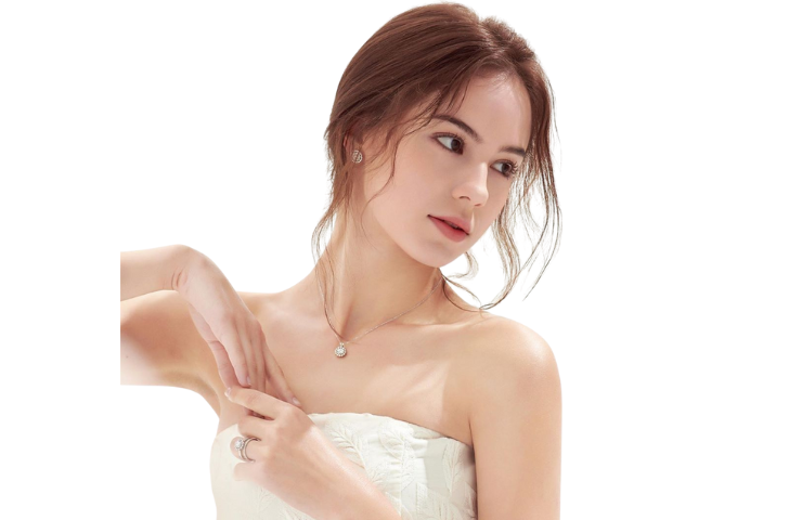 Cô nàng sinh năm 2000&nbsp;này sở hữu đường nét gương mặt nhỏ nhắn, làn da trắng sứ.&nbsp;
