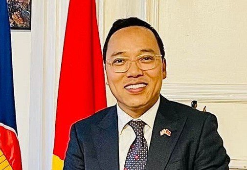 Thủ tướng bổ nhiệm ông Nguyễn Hoàng Long giữ chức Thứ trưởng Bộ Công thương.