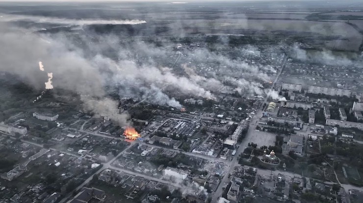 Thị trấn Vovchansk, vùng Donetsk đang trở thành "Avdiivka thứ hai" khi bị hủy hoại nặng nề trong xung đột.