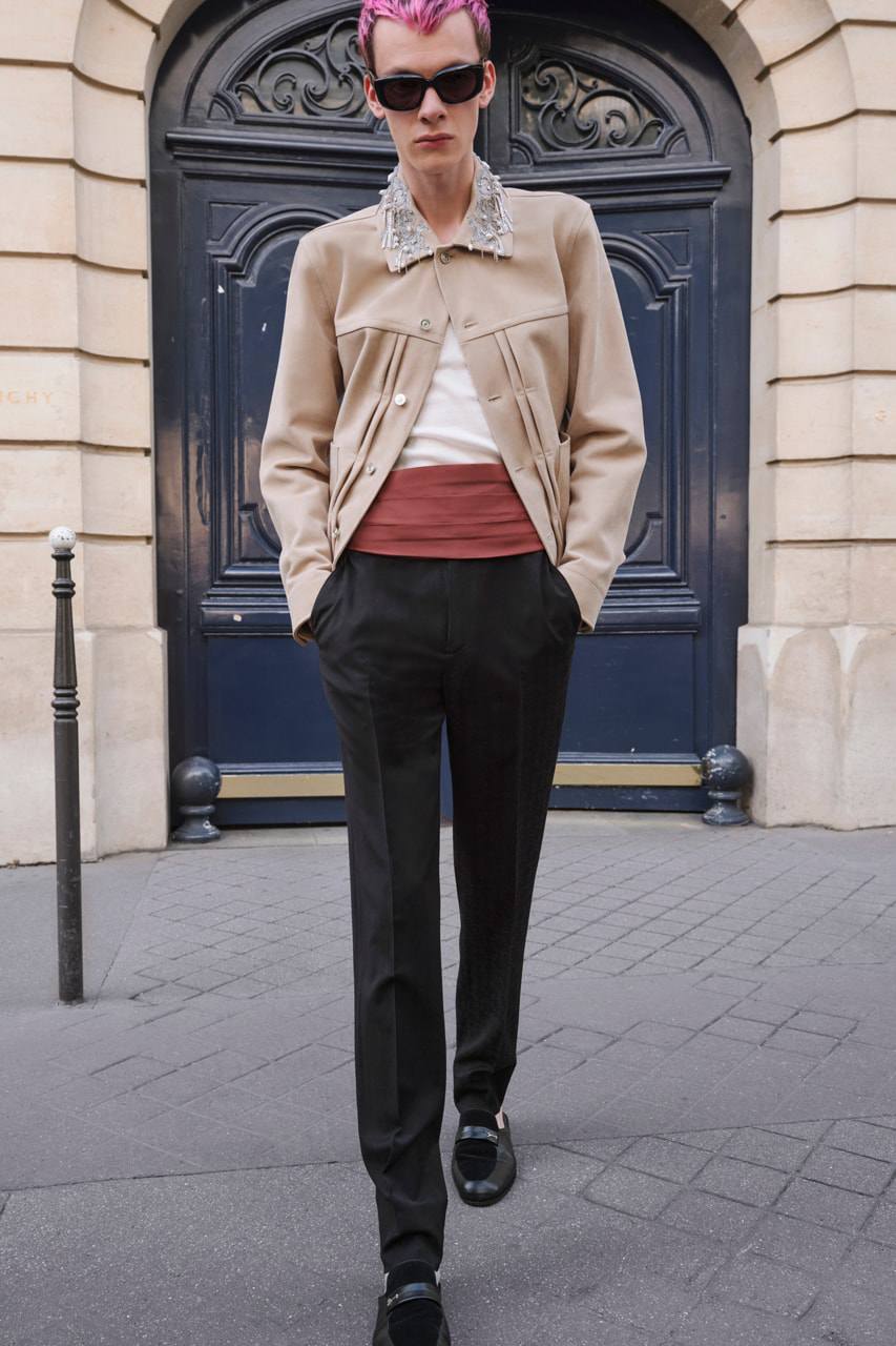 Givenchy Resort 2025 tràn ngập kiểu mặc punk sang trọng - 16