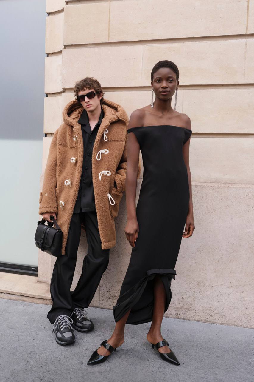 Givenchy Resort 2025 tràn ngập kiểu mặc punk sang trọng - 12