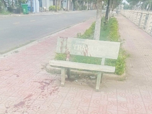 Mâu thuẫn trước quán karaoke, một người bị đâm tử vong