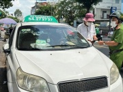 Tin tức trong ngày - Công an tuần tra, ‘xe taxi tráo tiền’ đột nhiên biến mất