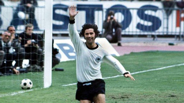 Gerd Muller góp công lớn vào chức vô địch EURO 1972 của Tây Đức.