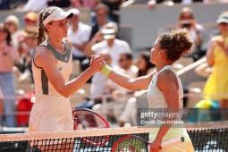 Video tennis Rybakina - Paolini: "Mưa break" kịch tính, lần đầu ngọt ngào (Roland Garros)