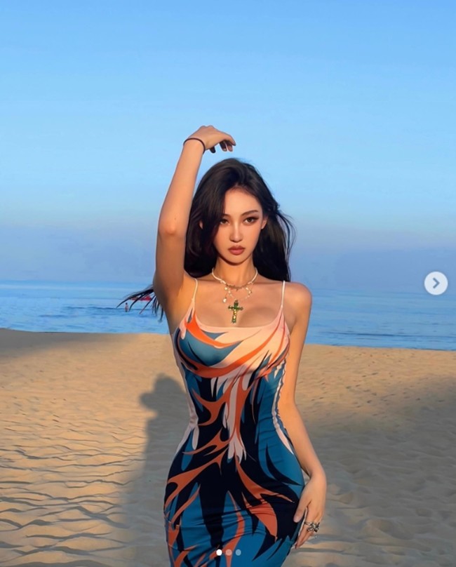 Nhà thiết kế thời trang có body “cháy” hơn người mẫu - 7