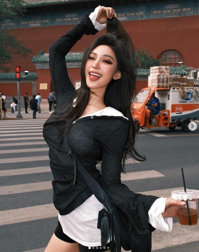 Nhà thiết kế thời trang có body “cháy” hơn người mẫu - 8