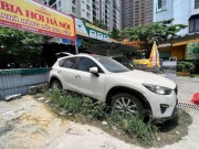 Tin tức ô tô - Chủ nhân Mazda CX-5 "để quên" xe ở quán bia Hà Nội gần 2 năm