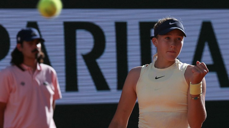 "Sharapova mới" Andreeva đang "làm mưa làm gió" tại Roland Garros 2024