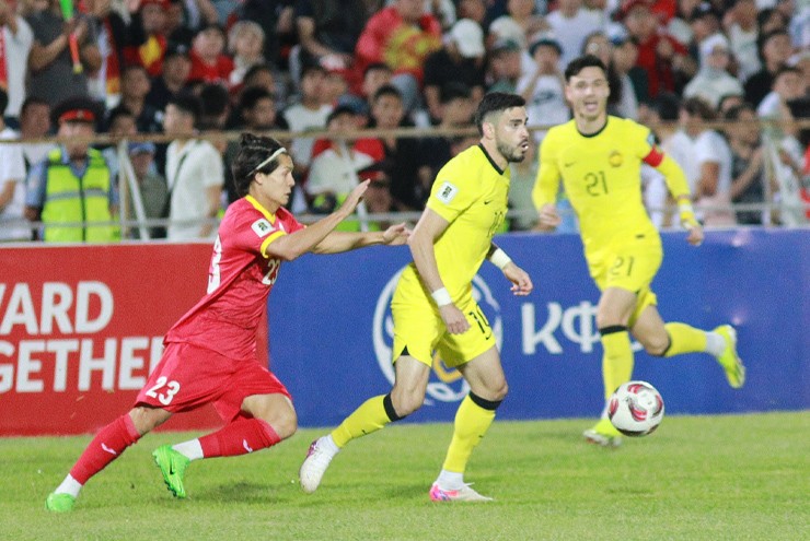 Kyrgyzstan và Malaysia cho thấy thế trận giằng co trong hiệp một
