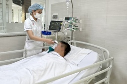 Sức khỏe đời sống - Sau khi ăn bánh cuốn, người phụ nữ bị sốc nhiễm độc