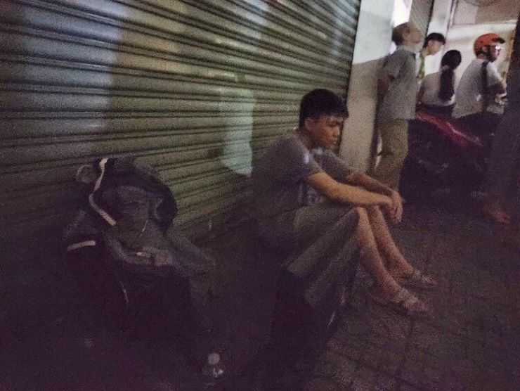 Mất cả gia sản sau vụ cháy nhà ven kênh - 3