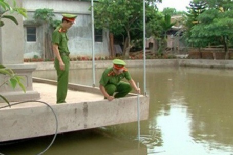 Hai anh em tử vong thương tâm vì đuối nước trong ao nhà