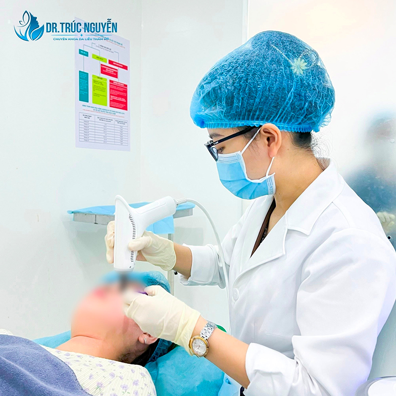 Bác sĩ Trúc Nguyễn và cái duyên đến với ngành thẩm mỹ làm đẹp - 2