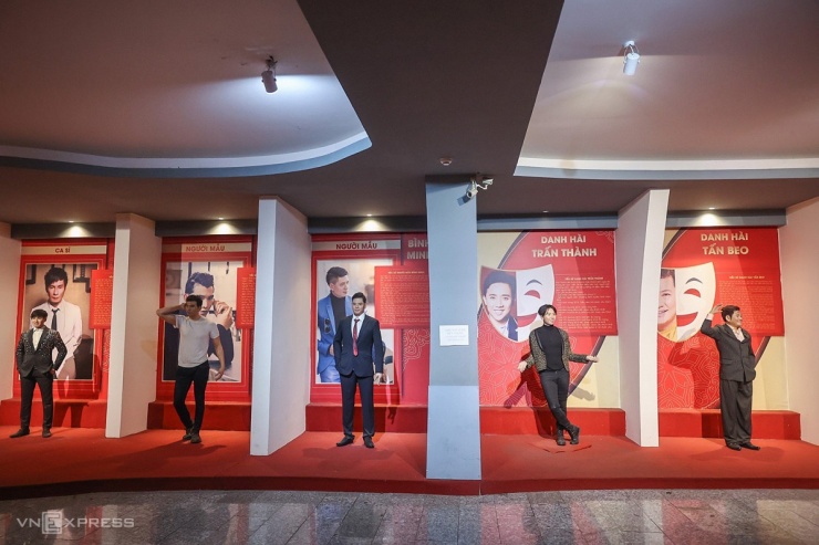 Bên trong khu trưng bày hơn 100 tượng sáp nghệ sĩ Việt - 1