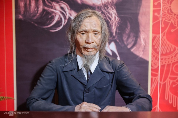 Bên trong khu trưng bày hơn 100 tượng sáp nghệ sĩ Việt - 10