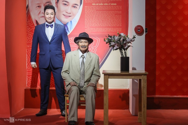 Bên trong khu trưng bày hơn 100 tượng sáp nghệ sĩ Việt - 8