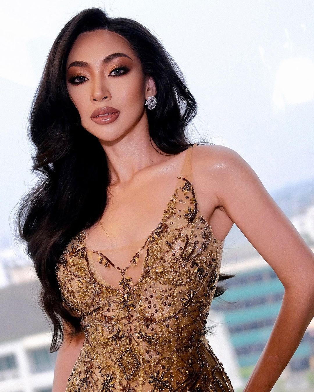 Hoa hậu Hoàn vũ Lào 2024 chỉ cao 1,65 m - 14