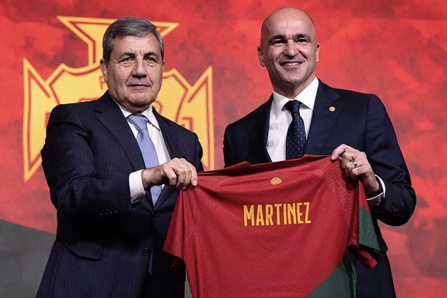 HLV Roberto Martinez giúp Bồ Đào Nha đạt thành tích ấn tượng tại vòng loại EURO 2024.
