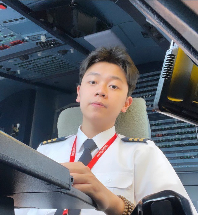 Phi công hotboy Hà Còi: Đủ đam mê, bạn sẽ chạm đến giấc mơ của mình - 5