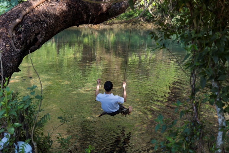 Làn nước trong veo