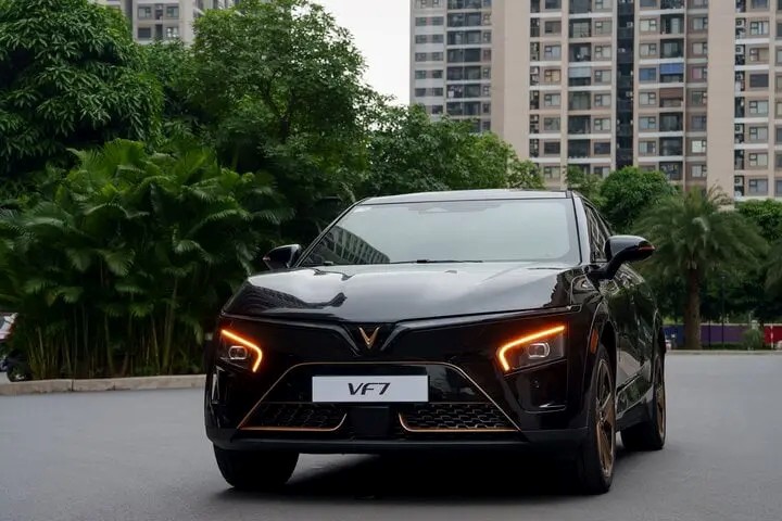 Không chỉ vẻ đẹp, VF 7 còn có sức mạnh vượt tầm phân khúc.