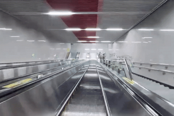 Du lịch - Ga tàu điện ngầm sâu 116 mét 'đi vào lòng đất'