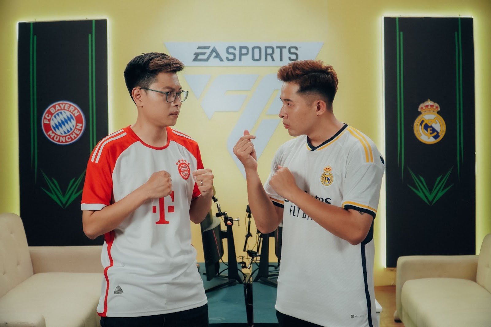 FC Online chính thức ra mắt sự kiện VAR Bóng Đá Show Mùa 2 - 3