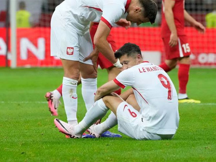 Tin nóng EURO sáng 12/6: Lewandowski dính chấn thương, Hà Lan lại mất tiền vệ