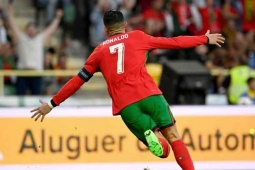 Video bóng đá Bồ Đào Nha - Ireland:  " Rocket Ronaldo " , tổng duyệt mỹ mãn (Giao hữu)