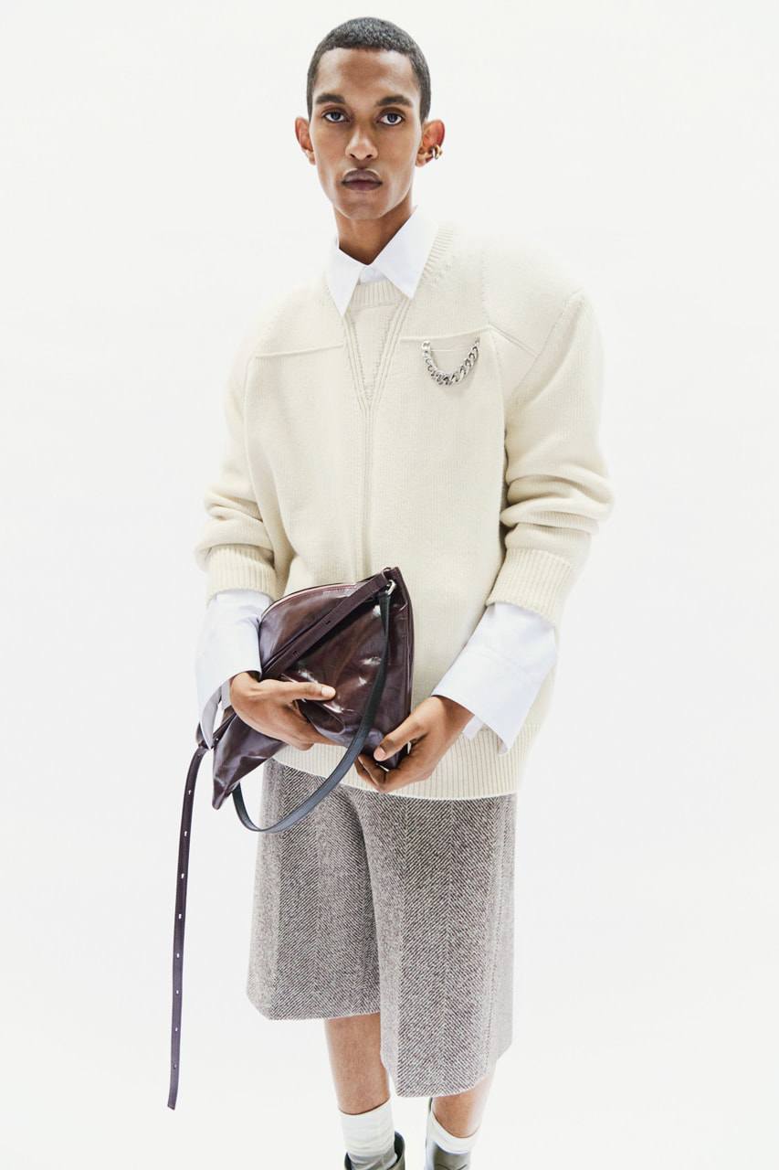 Jil Sander Pre-Fall 2024 khám phá sự cân bằng giữa trang phục nam và trang phục nữ - 5