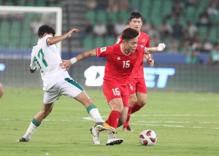 ĐT Việt Nam tụt xuống hạng 116 FIFA sau trận thua Iraq