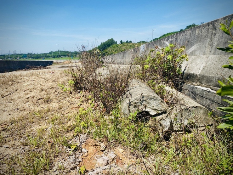 Cao tốc hơn 34.000 tỷ ‘quên’ làm nút giao? - 22