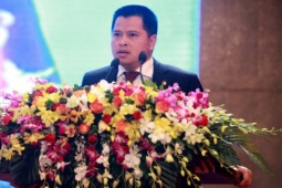 Kinh doanh - Cổ phiếu ngân hàng của đại gia Ngô Chí Dũng hút tiền, phăm phăm đi lên