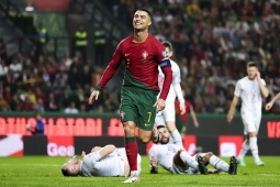 Bóng đá - Ronaldo cùng Bồ Đào Nha khao khát lên ngôi EURO 2024: Vừa đá vừa làm  HLV?