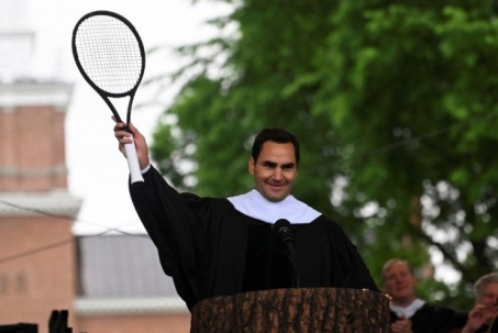 Federer cân nhắc thi đấu môn thể thao lạ liên quan tới...bia