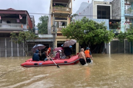 Bắc Bộ đối mặt với đợt mưa lớn và nguy cơ thời tiết cực đoan từ đêm 14/6