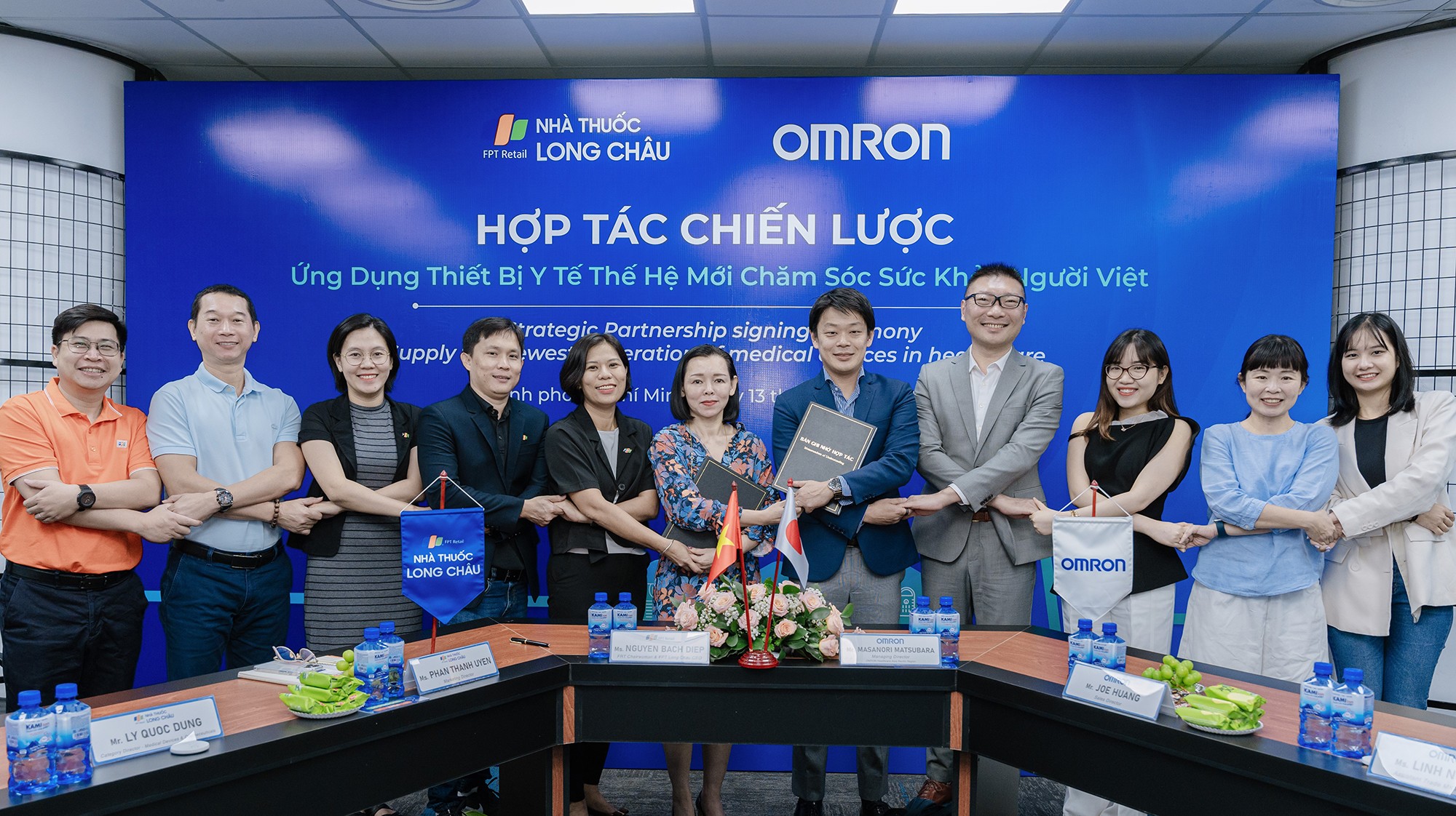 FPT Long Châu và OMRON Healthcare ký kết hợp tác chiến lược.